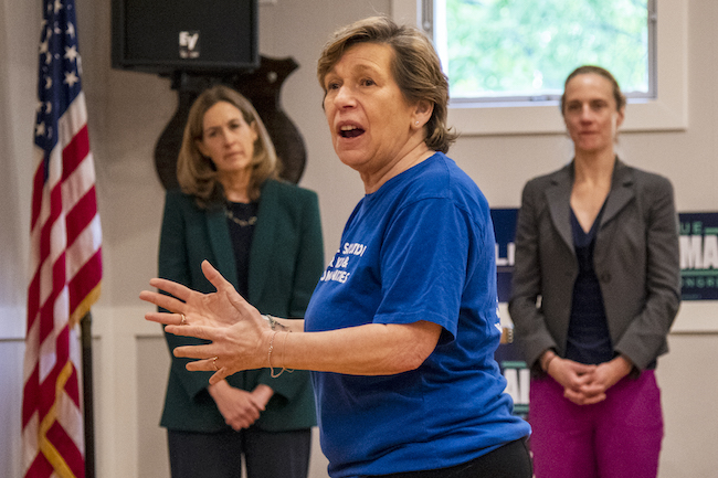 Weingarten, congressional candidates Address Nation’s hot-button issues in new providence